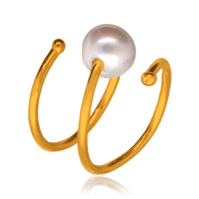 Spiral ring with pearl