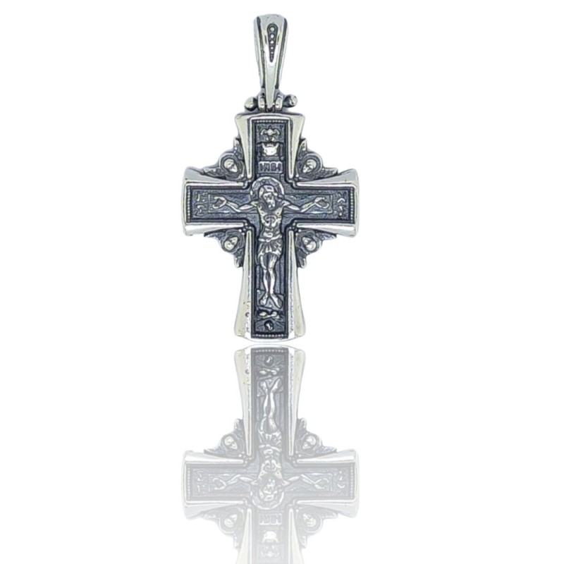 Ασημένιος σταυρός δύο όψεων με τον εσταυρωμένο και τον Άγιο Νεκτάριο