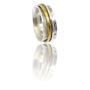 Ασημένιο δαχτυλίδι σπίνερ με δύο εσωτερικές κινούμενες βέργες, χρυσή και οξειδέ