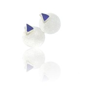 Ασημένια σκουλαρίκια σαγρέ στρόγγυλα με τρίγωνη θήκη με σμάλτο